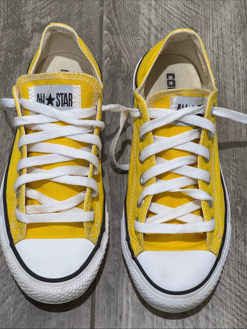 Converse Low Top Sneaker in Bright Yellow and White - Picture 3 of 10